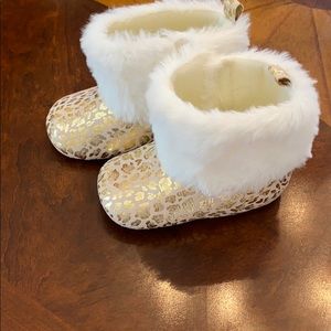 Baby Girl 9-12M Fur Boots